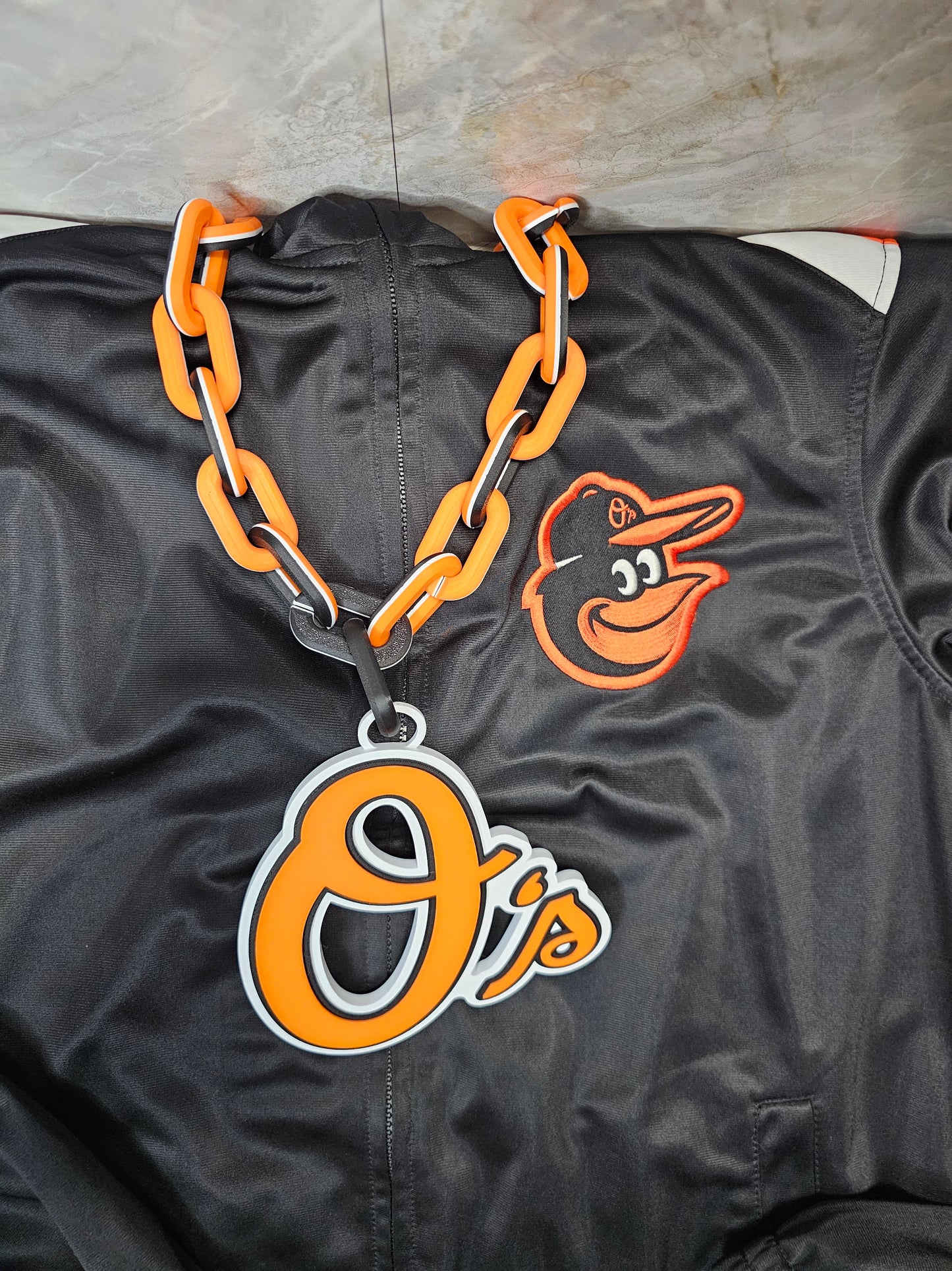 Large Oriole Fan necklace